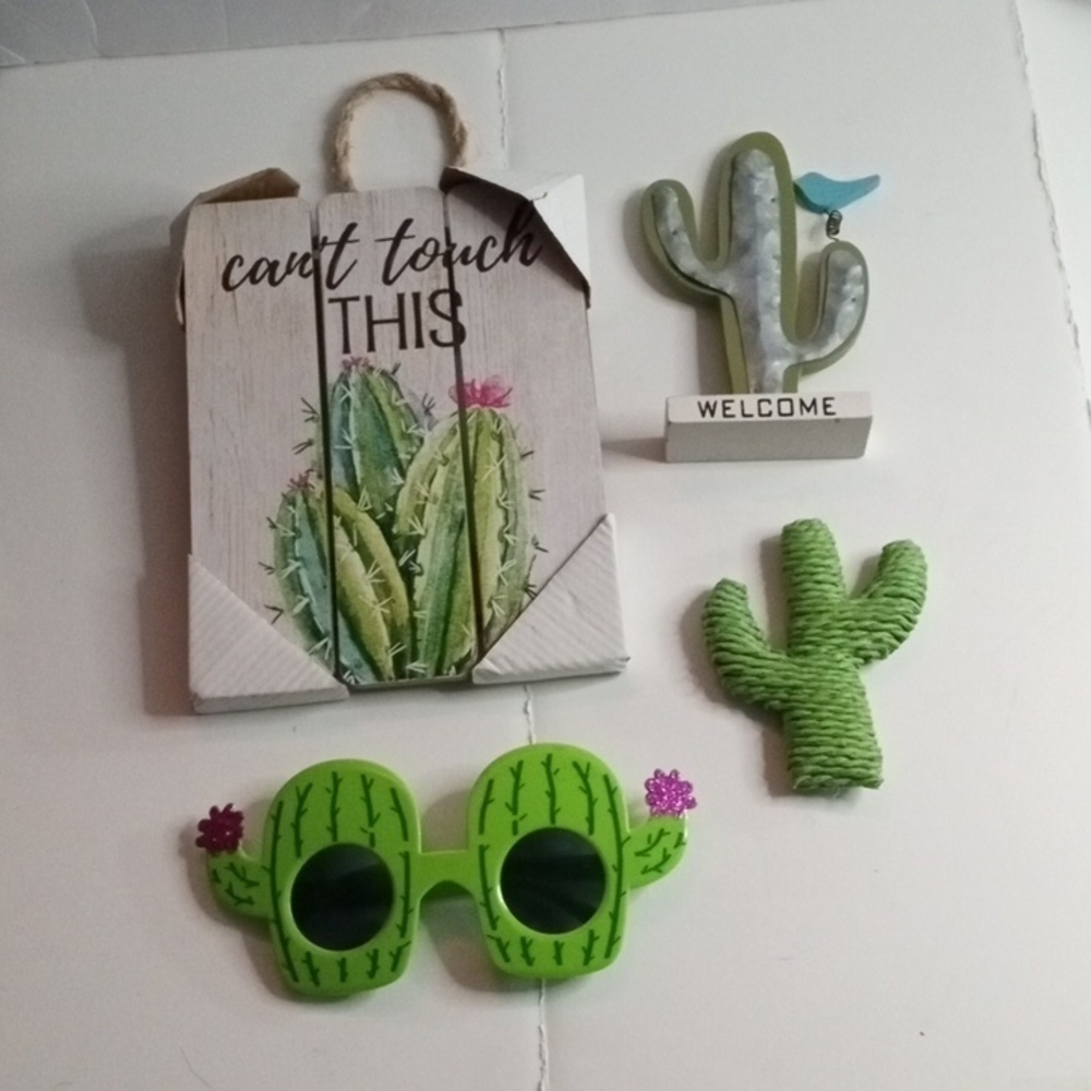 Lot of 4 Cactus Decor pieces .Fun decor